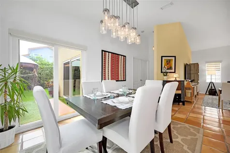 9926 NW 30th Street Doral FL 33172
