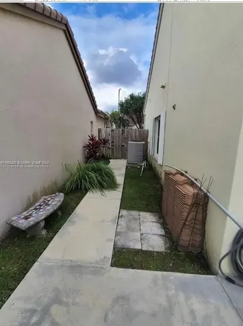 15766 SW 74th Street Miami FL 33193