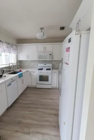 15766 SW 74th Street Miami FL 33193