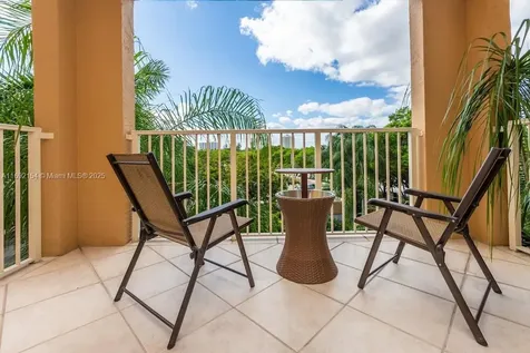 19999 E Country Club Drive Aventura FL 33180
