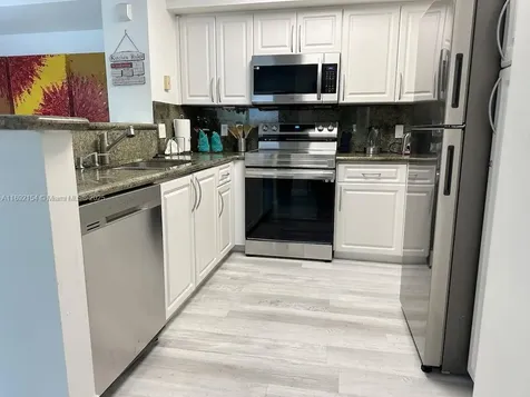 19999 E Country Club Drive Aventura FL 33180