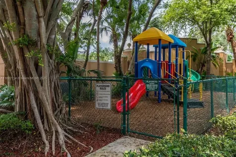 19999 E Country Club Drive Aventura FL 33180
