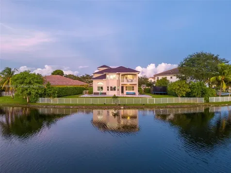 3300 SW 194th Terrace Miramar FL 33029