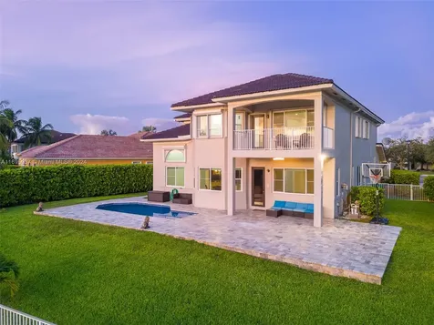 3300 SW 194th Terrace Miramar FL 33029