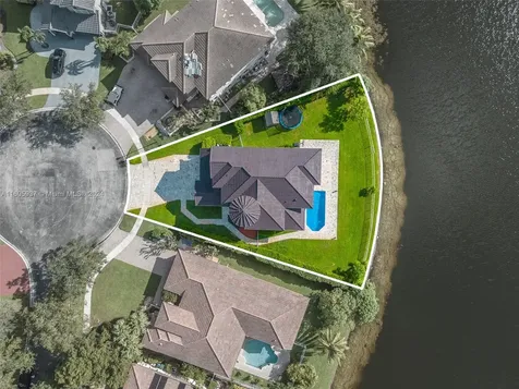 3300 SW 194th Terrace Miramar FL 33029