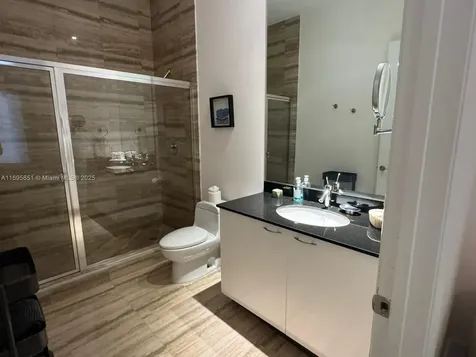 15811 Collins Avenue Sunny Isles Beach FL 33160