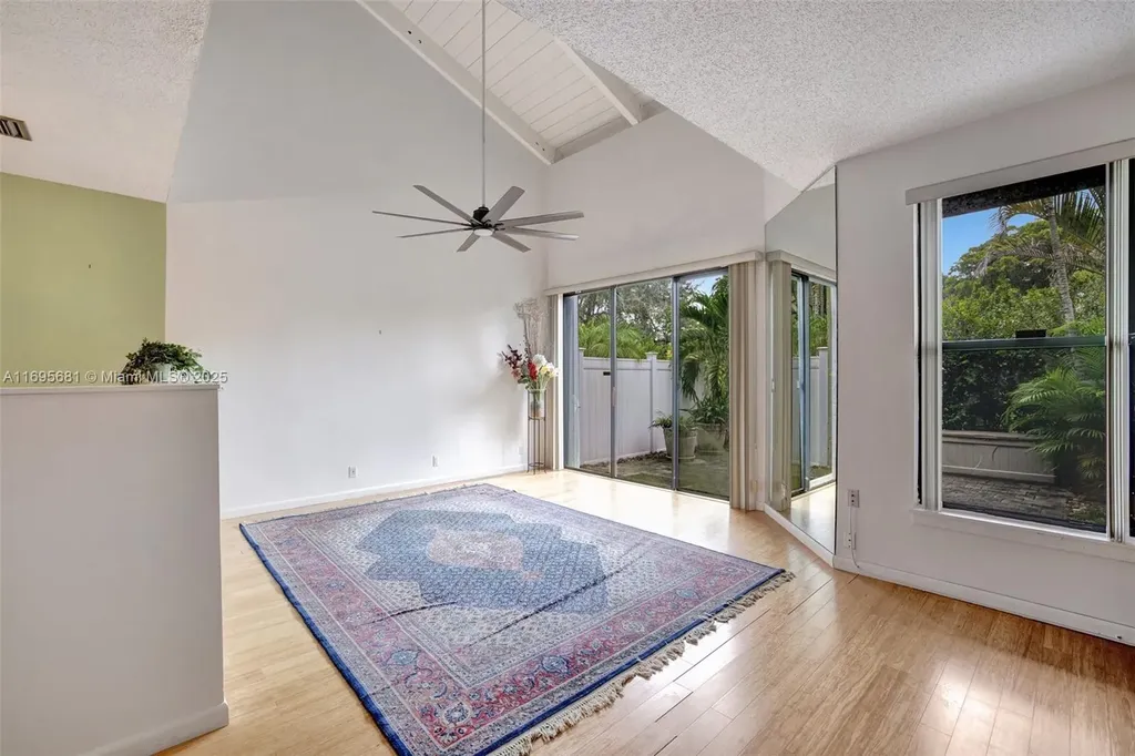 93 NE 17th Court Fort Lauderdale FL 33305