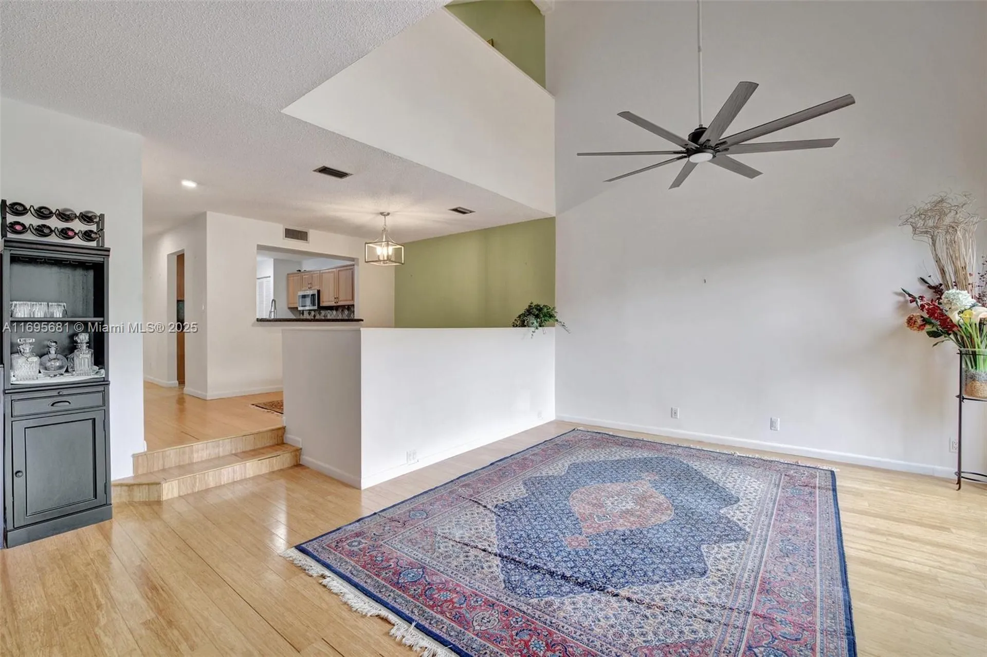 93 NE 17th Court Fort Lauderdale FL 33305