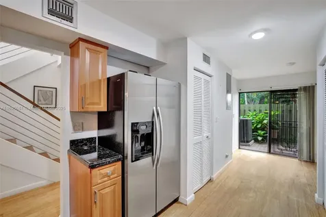 93 NE 17th Court Fort Lauderdale FL 33305