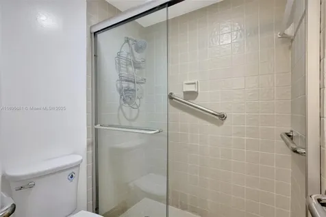 93 NE 17th Court Fort Lauderdale FL 33305