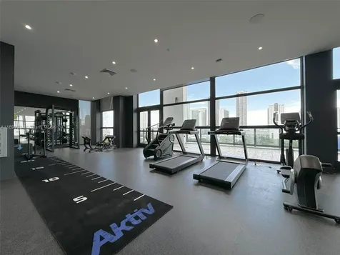 1642 NE 1st Avenue Miami FL 33132