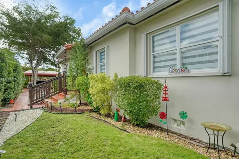 1900 SW 21st Avenue Miami FL 33145