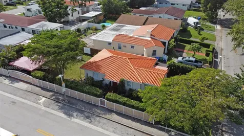 1900 SW 21st Avenue Miami FL 33145