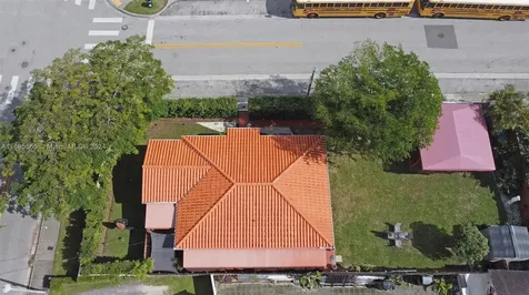 1900 SW 21st Avenue Miami FL 33145