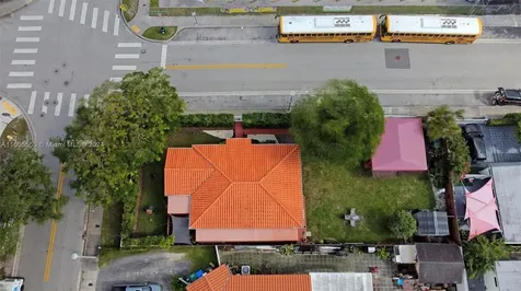 1900 SW 21st Avenue Miami FL 33145