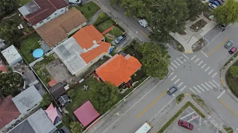 1900 SW 21st Avenue Miami FL 33145