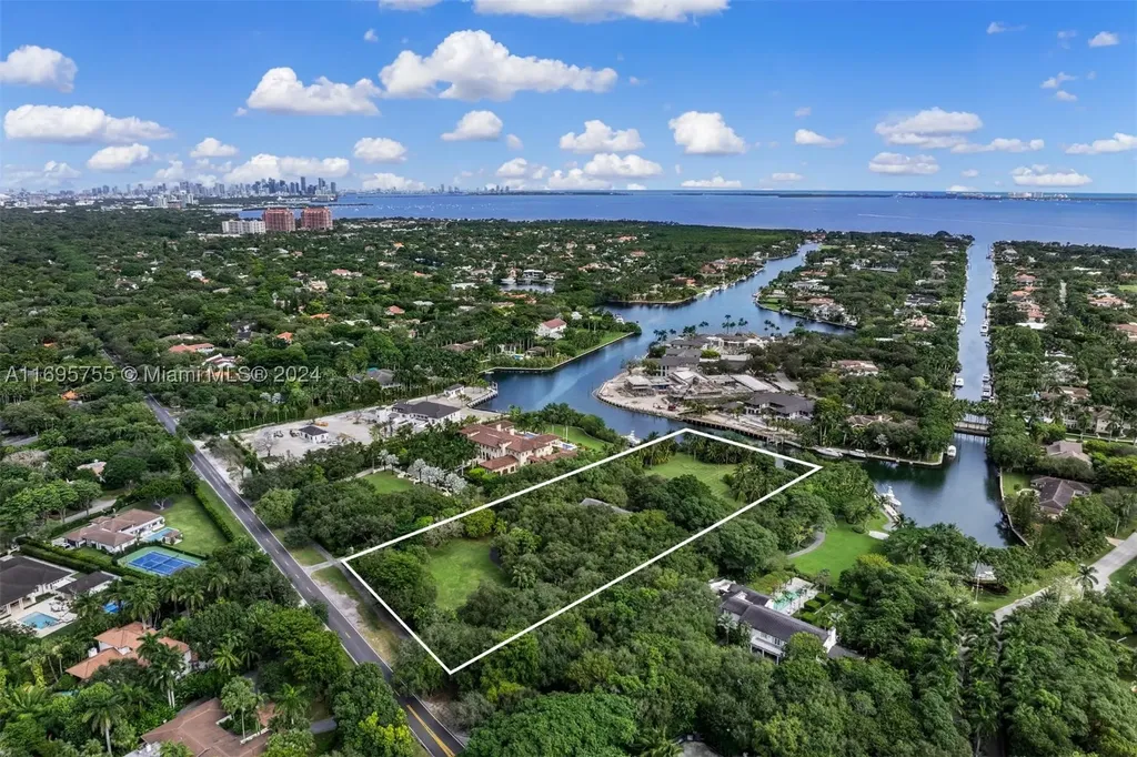 8565 Old Cutler Road Coral Gables FL 33143