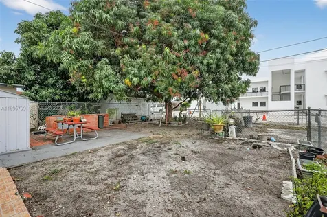 500 E 30th Street Hialeah FL 33013