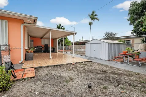 500 E 30th Street Hialeah FL 33013