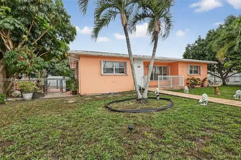 500 E 30th Street Hialeah FL 33013