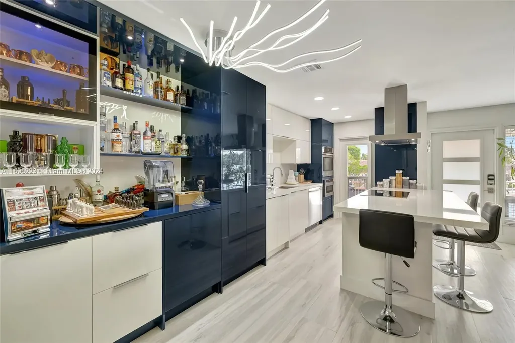 2866 NE 30th Street Fort Lauderdale FL 33306