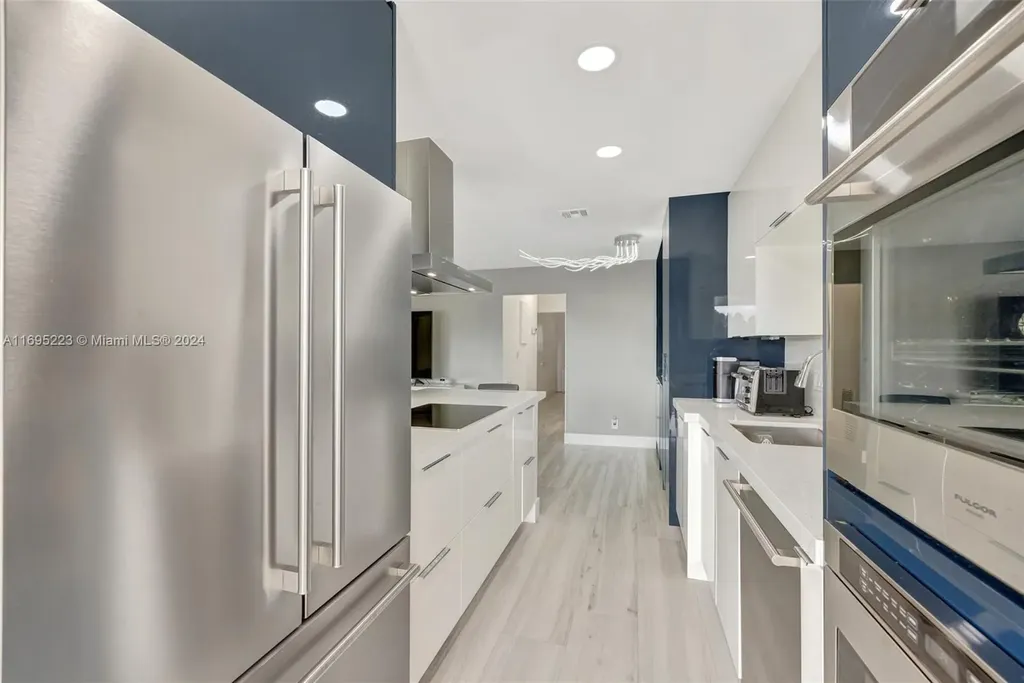 2866 NE 30th Street Fort Lauderdale FL 33306