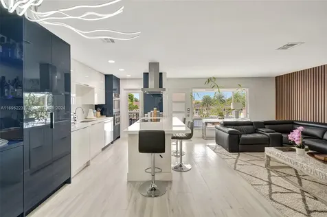 2866 NE 30th Street Fort Lauderdale FL 33306