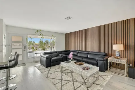 2866 NE 30th Street Fort Lauderdale FL 33306