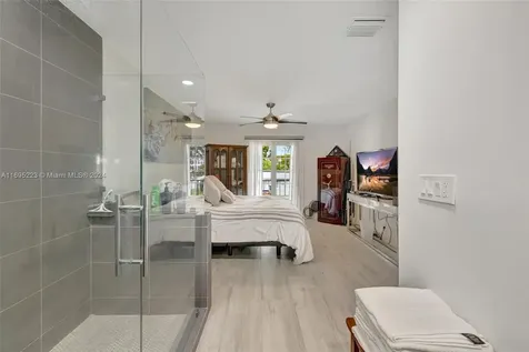 2866 NE 30th Street Fort Lauderdale FL 33306