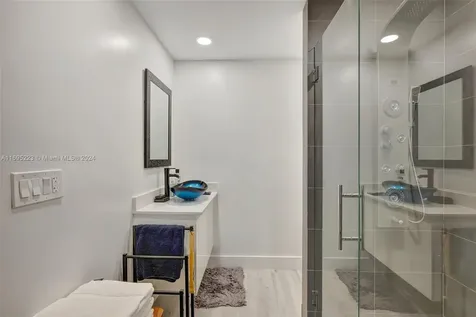 2866 NE 30th Street Fort Lauderdale FL 33306