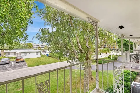 2866 NE 30th Street Fort Lauderdale FL 33306