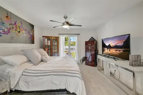 2866 NE 30th Street Fort Lauderdale FL 33306