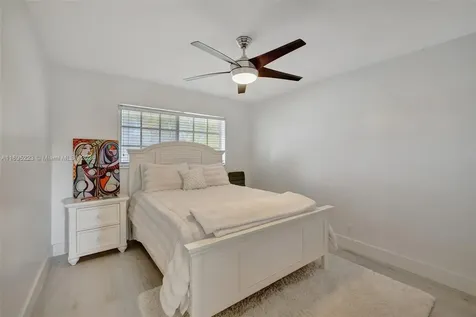 2866 NE 30th Street Fort Lauderdale FL 33306
