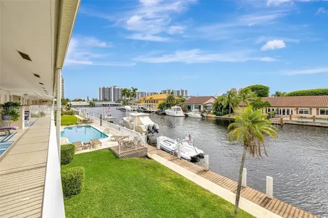 2866 NE 30th Street Fort Lauderdale FL 33306
