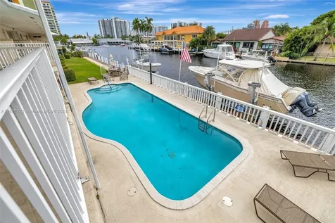 2866 NE 30th Street Fort Lauderdale FL 33306