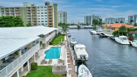 2866 NE 30th Street Fort Lauderdale FL 33306
