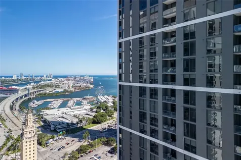 159 NE 6th Street Miami FL 33132