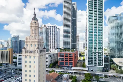 159 NE 6th Street Miami FL 33132