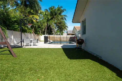 21120 NE 22nd Court Miami FL 33180