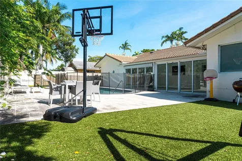21120 NE 22nd Court Miami FL 33180