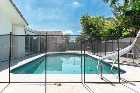 21120 NE 22nd Court Miami FL 33180