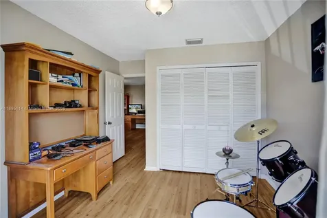 15970 SW 72nd Terrace Miami FL 33193