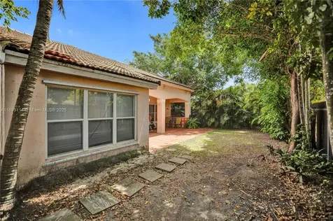 15970 SW 72nd Terrace Miami FL 33193