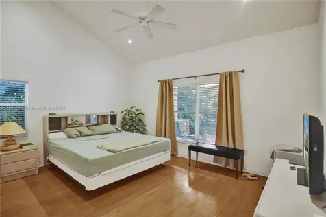 15970 SW 72nd Terrace Miami FL 33193