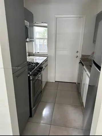 653 Michigan Avenue Miami Beach FL 33139