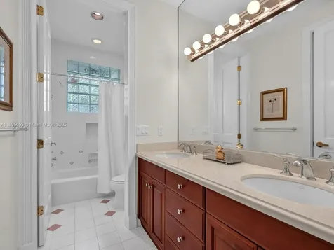 3064 Birkdale Weston FL 33332