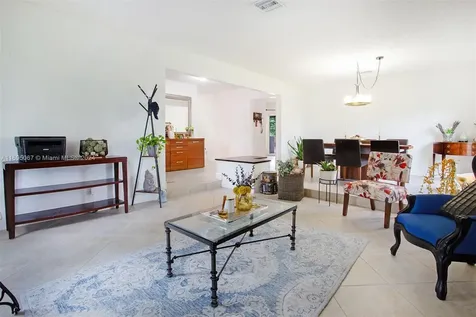 892 NW 83rd Drive Coral Springs FL 33071