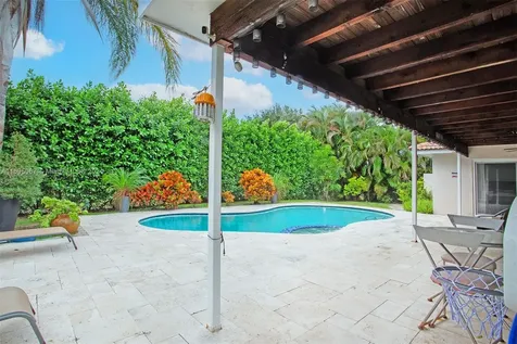 892 NW 83rd Drive Coral Springs FL 33071