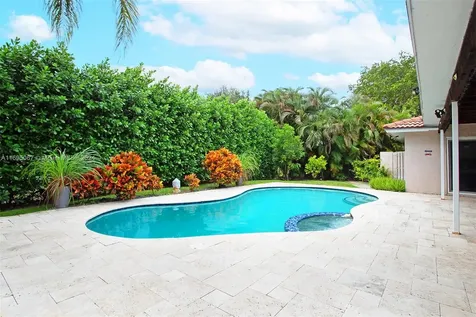 892 NW 83rd Drive Coral Springs FL 33071