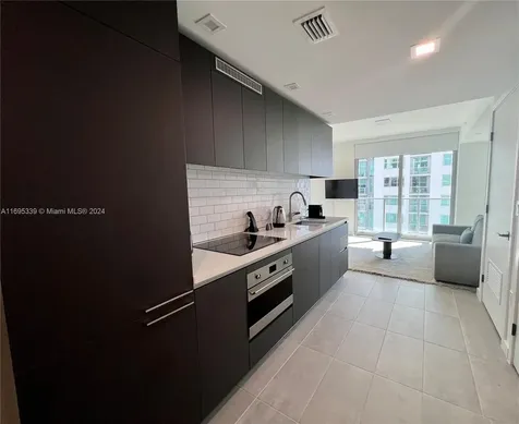 227 NE 2nd Street Miami FL 33132